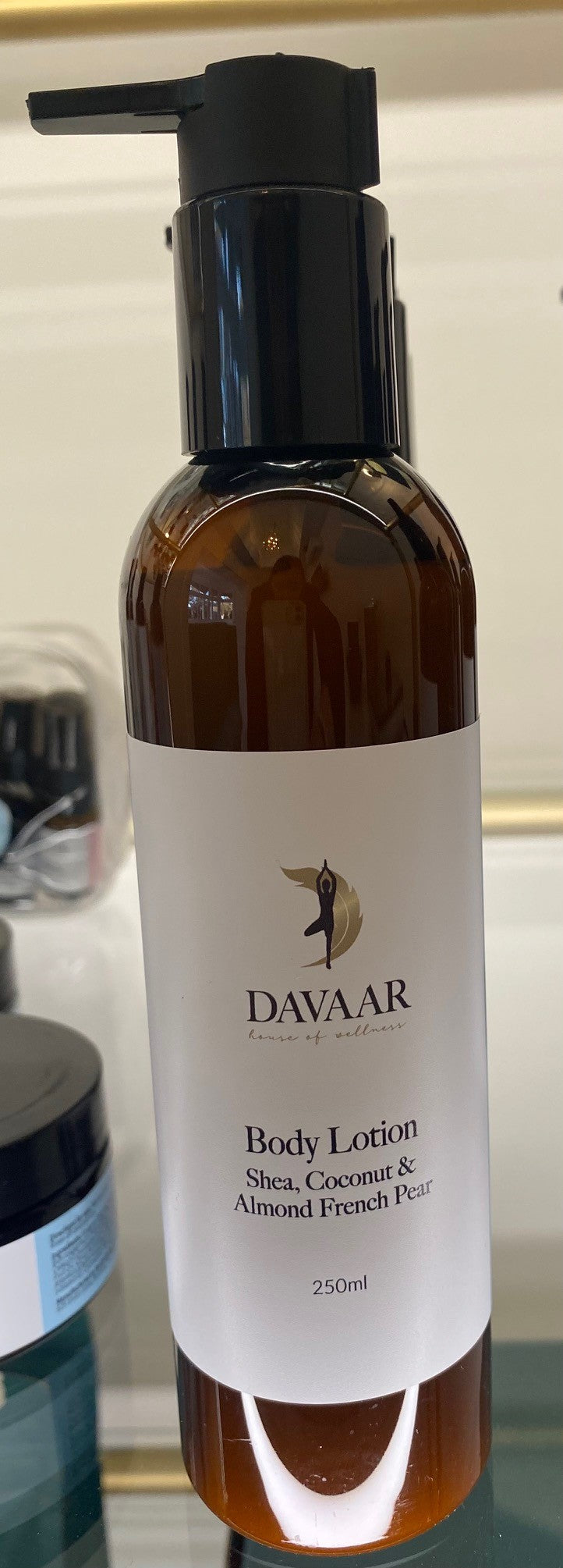Davaar - Almond & French Pear Body Moisturiser 250ML